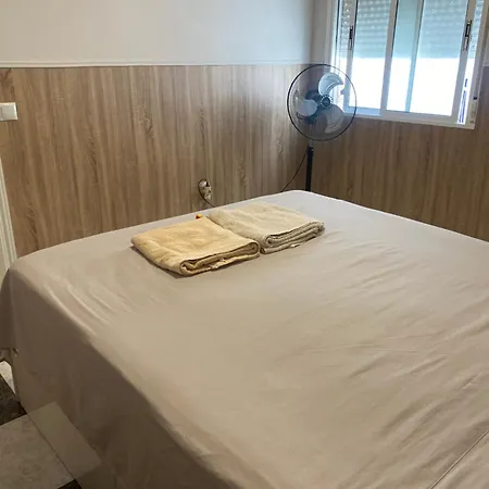 2 En Tercera Planta Sin Ascensor No Es Un Piso Entero! A Compartir Bano Y Cocina! * フエンヒロラ