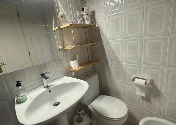 Privatunterkunft 2 En Tercera Planta Sin Ascensor No Es Un Piso Entero! A Compartir Bano Y Cocina! Fuengirola